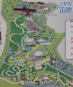 笛吹川フルーツ公園